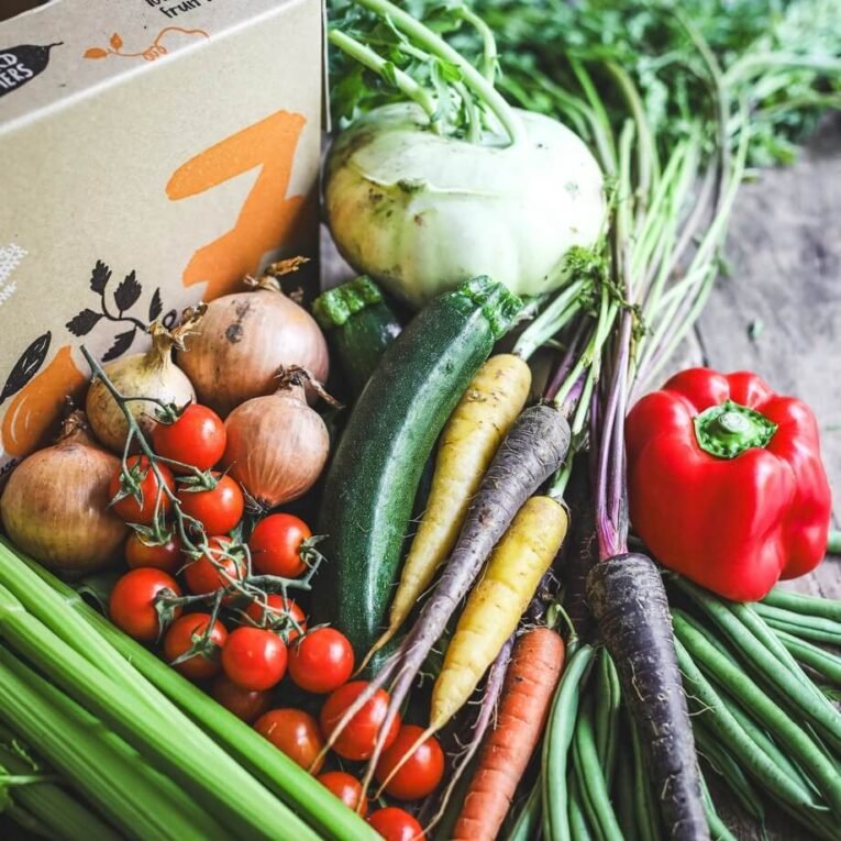 box-7-medium-vegbox-less-roots-920x920-1c44808df1b59dc4ed814dee32798cd6.jpg